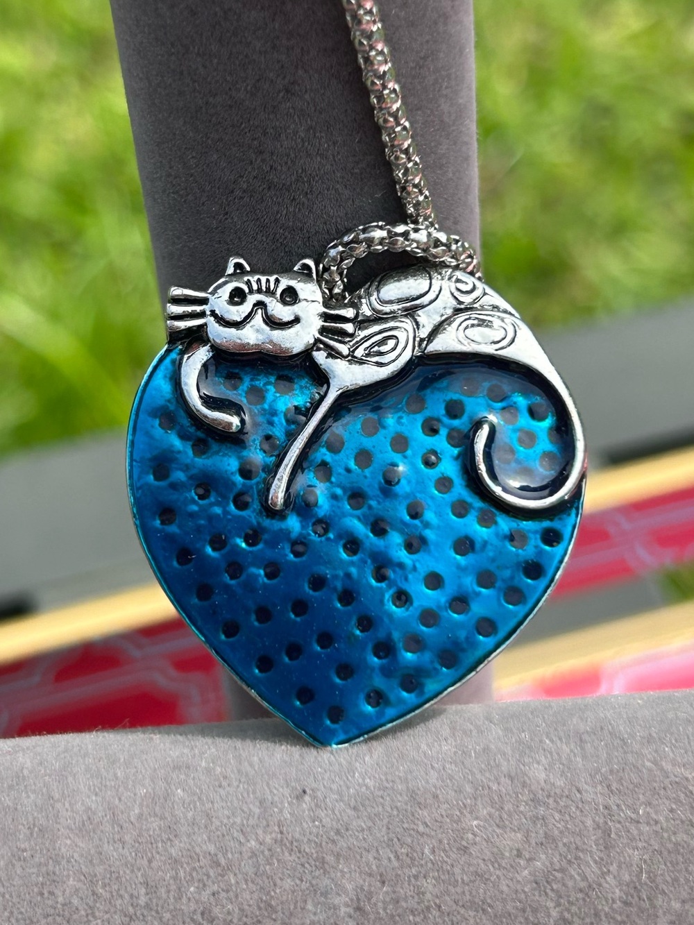 Betsey Johnson Blue Heart & Silver Kitty Cat Brooch Pin with Chain
